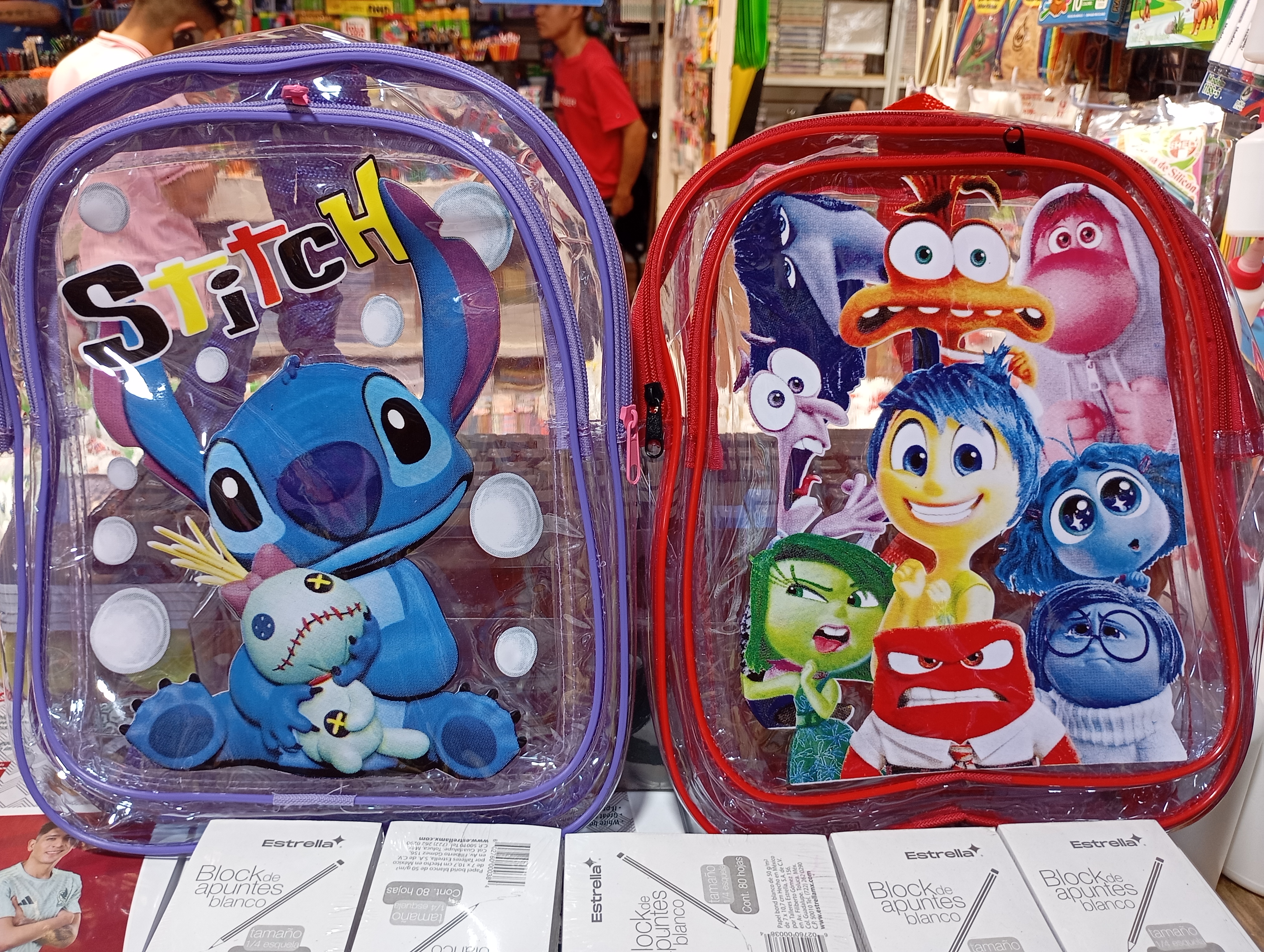 MOCHILA KINDER PROFESIONAL LE CABEN SIETE CUADERNOS PROFESIONALES